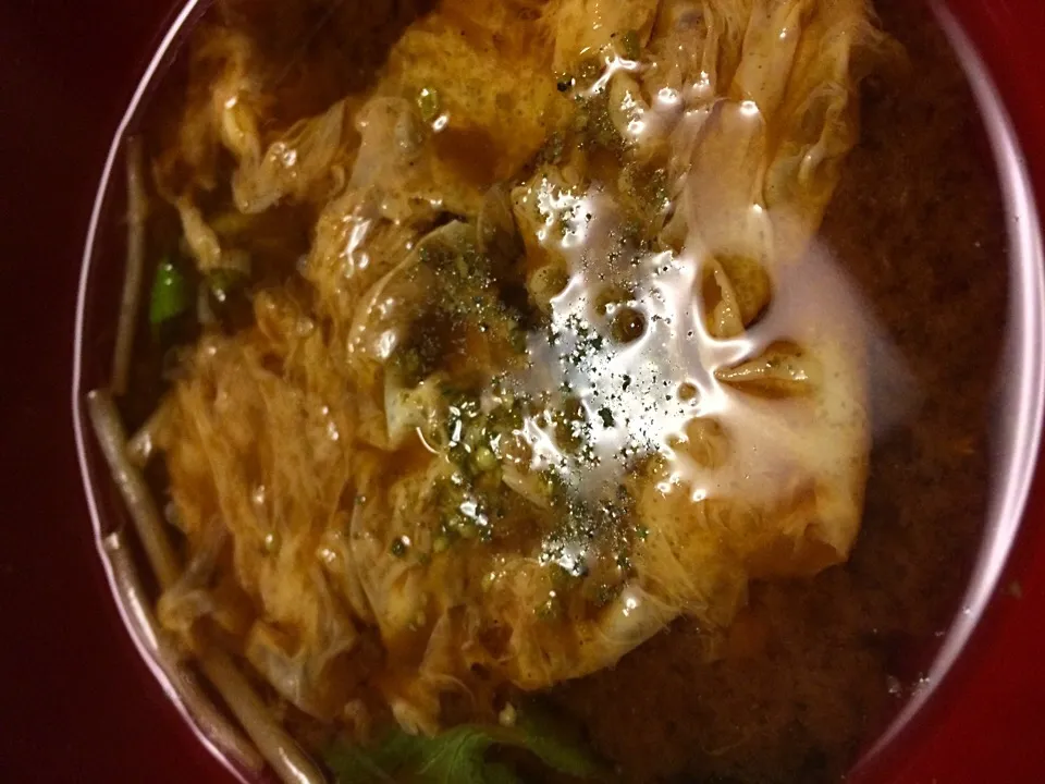 Egg drop soup made fragrant with sansho pepper|Ong Sor Fernさん