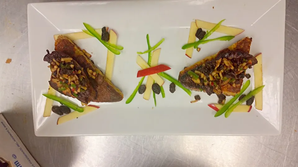 Fois Gras with an Apple Jalapeño Raisin Relish|Geralde Neretteさん