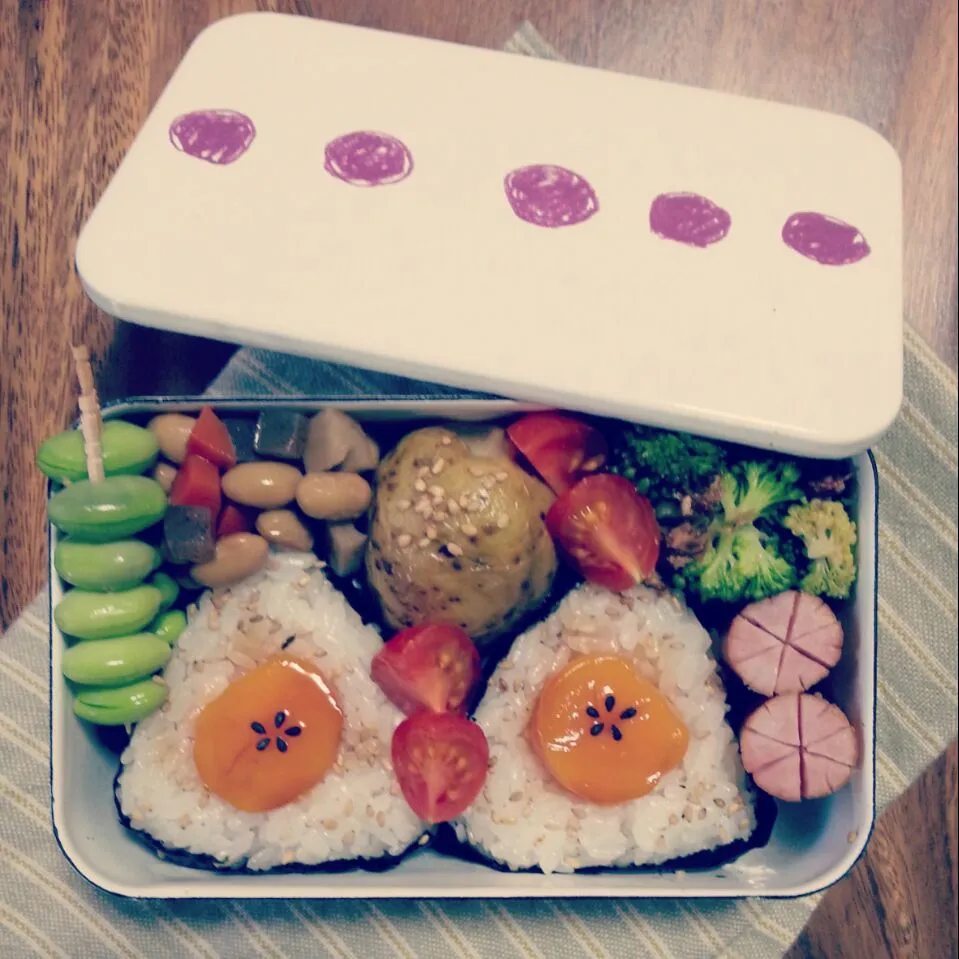 Snapdishの料理写真:27.2.27  冷凍卵の醤油漬おにぎり弁当*|はーさん