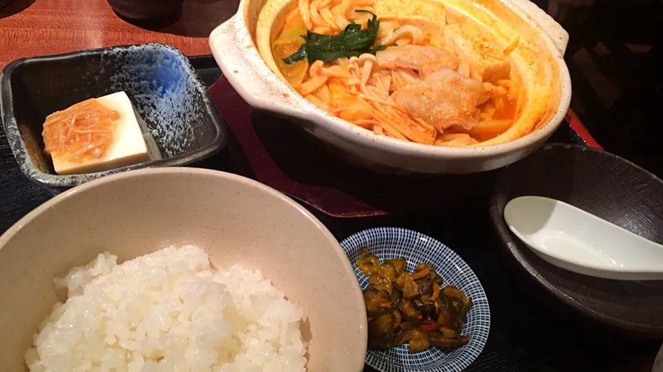 【日替ランチ】味噌チゲうどん定食を頂きました。|momongatomoさん