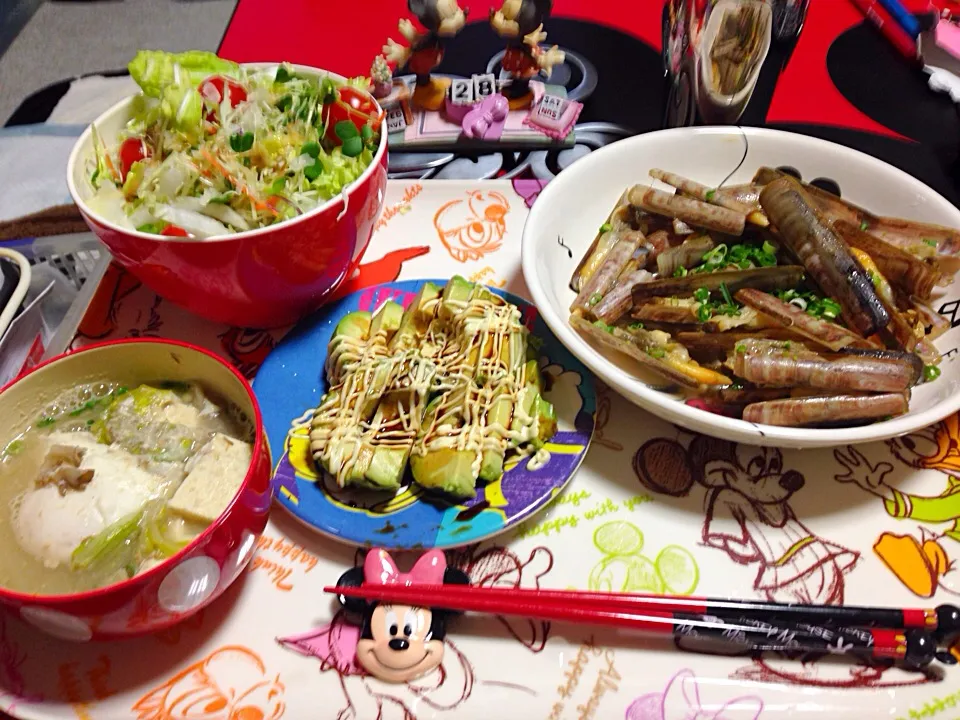 まてがいのさかむしきゃべつはくさいかいわれぷちとまとさらだあぼがどまいたけとはくさいとうふのみそしる|ミッキーまうすさん