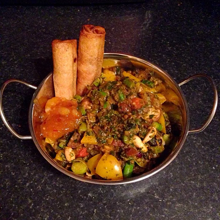 Spinach & Asparagus Curry with Vegetable Spring Rolls|rhi chanさん