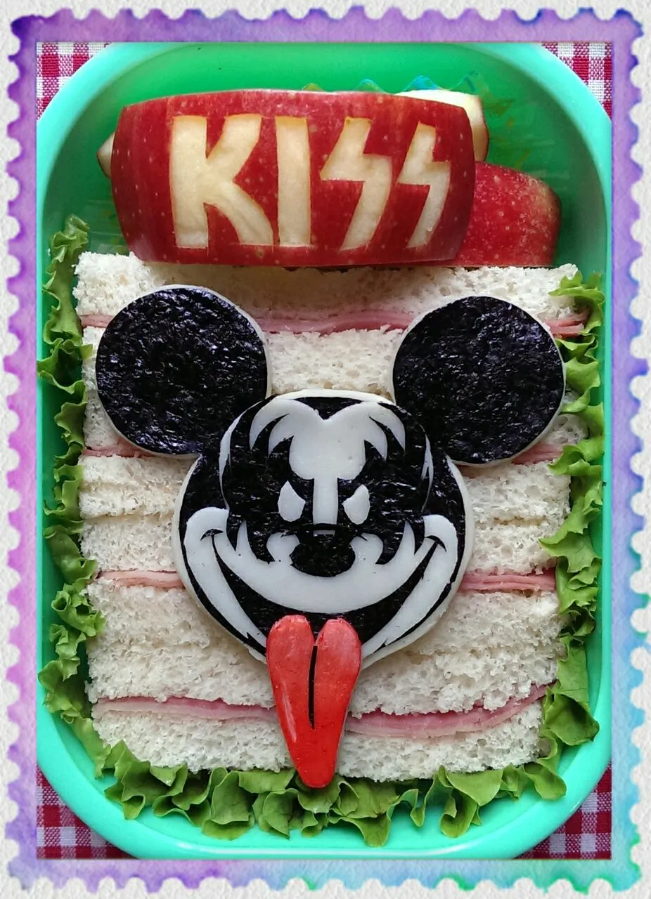 👅KISS👅 Kid's School Lunch!
キッス サンドイッチ キャラ弁|The Reinhartsさん