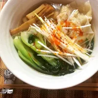 Snapdishの料理写真:ワンタン麺|ほるひーとさん