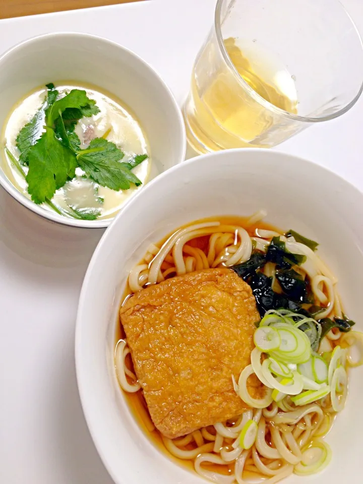 きつねうどんと茶碗蒸しのランチ♪|水野愛日(ミズノマナビ)さん