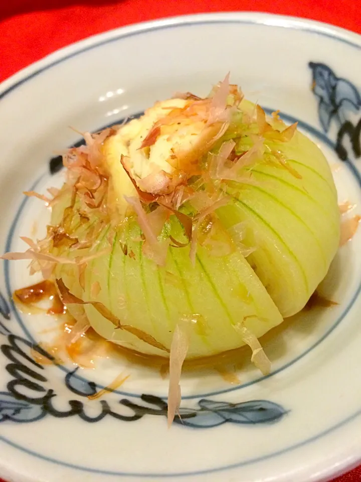 新玉ねぎをチンして麺つゆとバターで♪|まるまさん