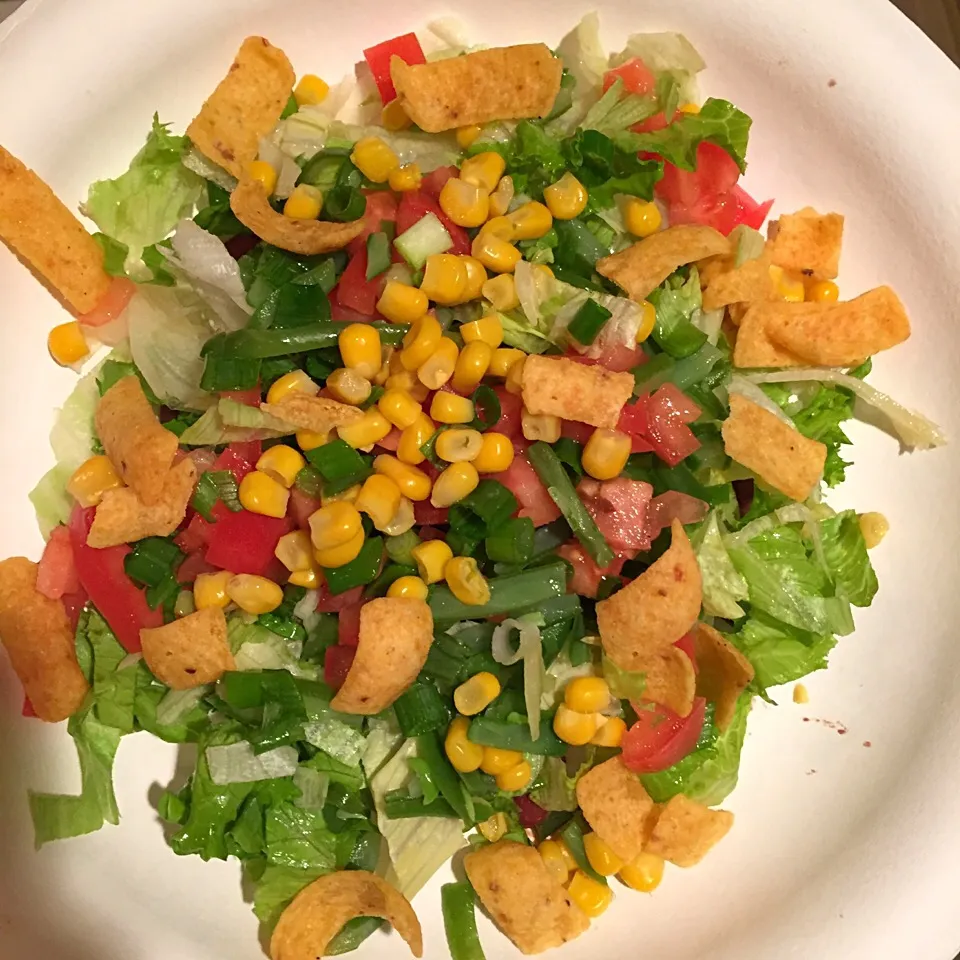 Haystacks: beans, lettuce, tomato, Green onion, corn, green beans, corn chips|victoria valerioさん