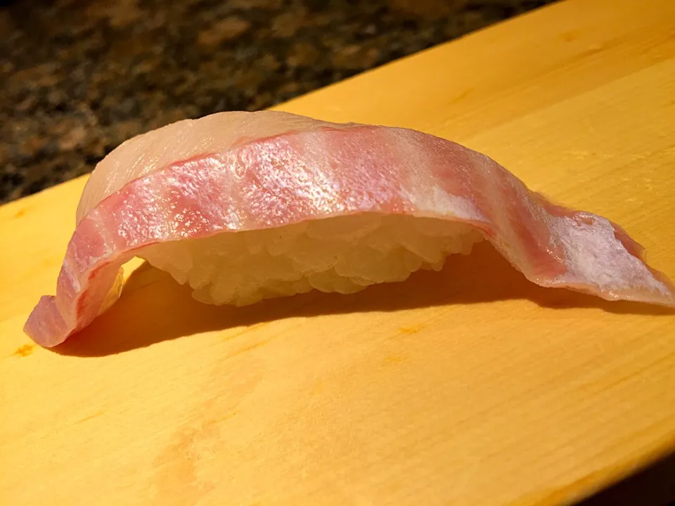 Snapdishの料理写真:Red snapper sushi|reviliaさん