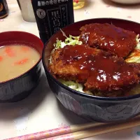 ソースカツ丼と豚汁|ぷりこさん