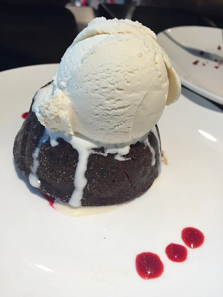 hot lava cake|hweeyhさん