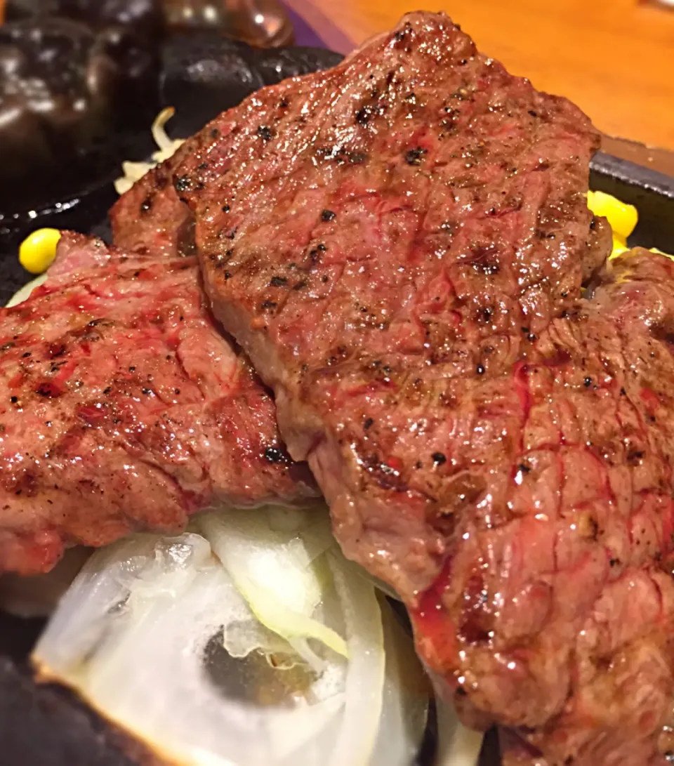 Snapdishの料理写真:200g steak from Bronco Billy's.|Heather Westhaverさん