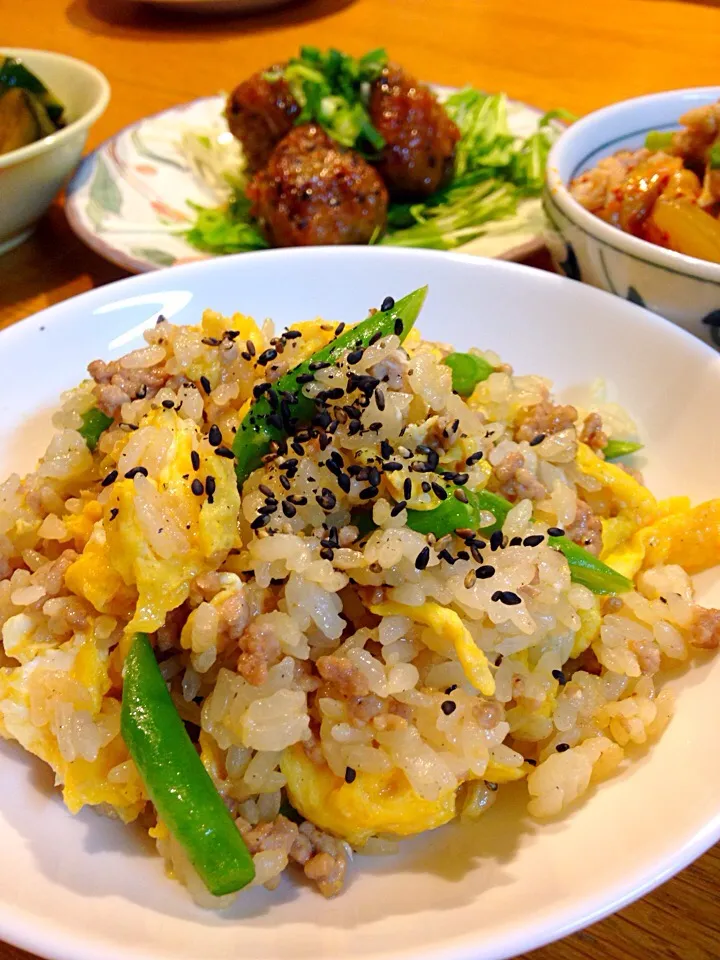 挽き肉とインゲンのチャーハン|まつださんさん