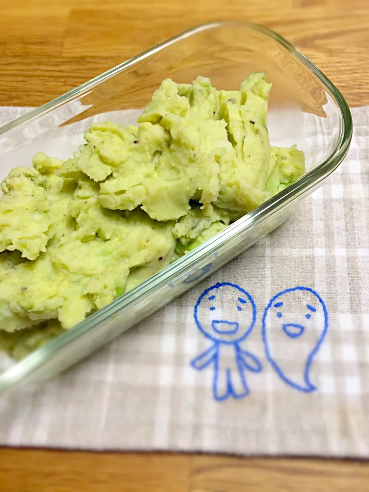 Snapdishの料理写真:アボカドマッシュポテト|morimi32さん