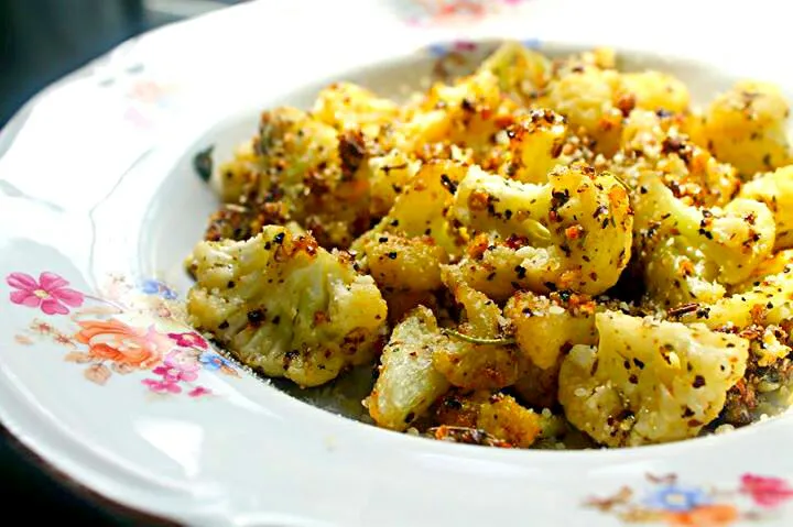 Spicy Cauliflower with Fennel seeds. #vegetarian #vegetarianfood #energyfood #plantbased#cauliflower#spicy #healthyliving#vegansonIg #whatveganseat #instafood #|lisaさん