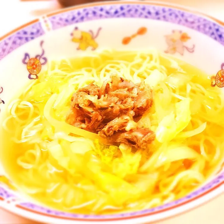 Snapdishの料理写真:テールスープで作った、うまうまラーメン(๑´ڡ`๑)てへぺロ♡|まりちんママりんさん