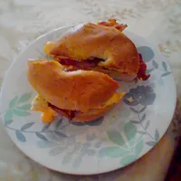 -Breakfast-Bacon,Egg,And Cheese|zoe ojedaさん