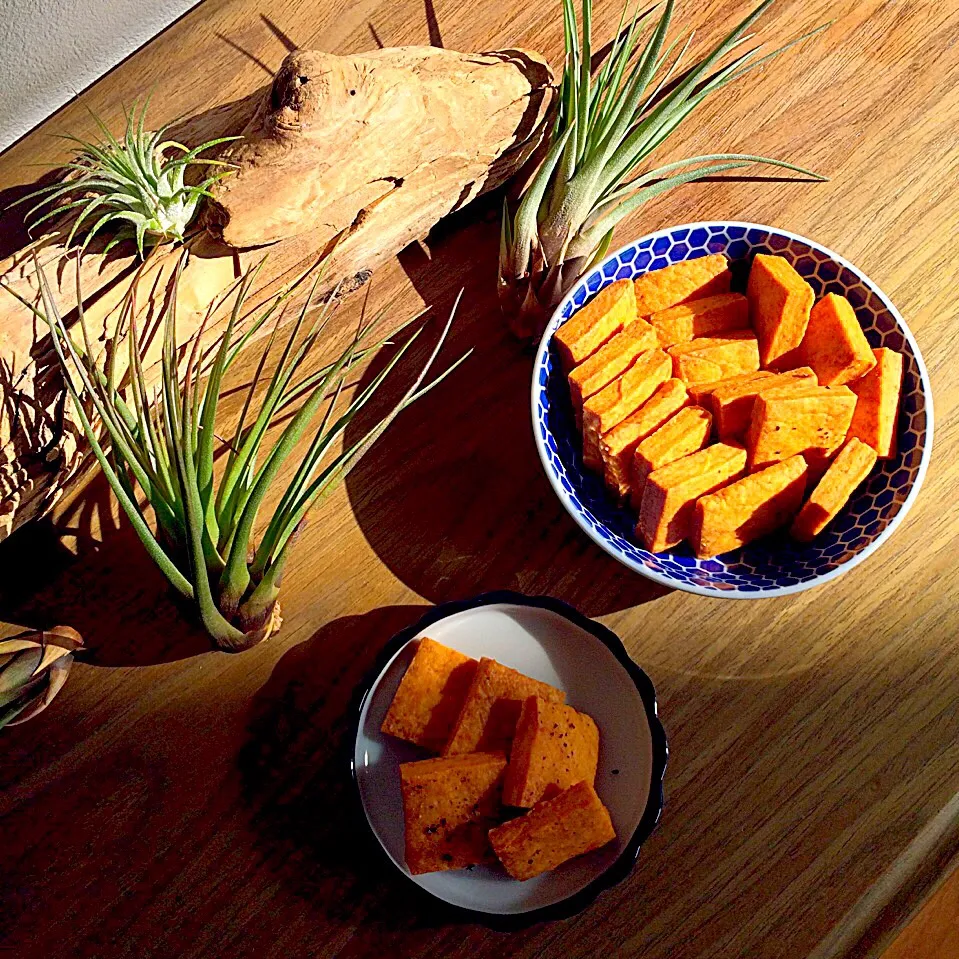 Snapdishの料理写真:みったんさんの料理 卵なし‼︎サックサク♡トマトクッキー🍅|@chieko_tanabe_さん