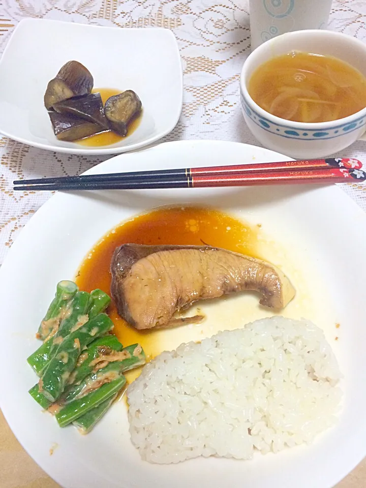 Snapdishの料理写真:ブリ照り夕御飯|塚春さん