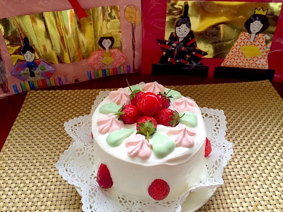 Strawberry shortcake for Girls' Festival✨苺のｼｮｰﾄｹｰｷ お雛祭り仕様🎎|🌈Ami🍻さん