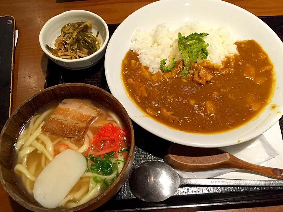 料理長特製カレーライスと沖縄そばセット|T. Wonderさん