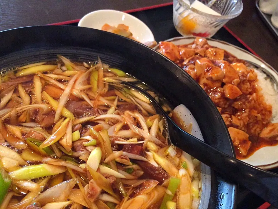 【日替定食】ネギチャーシューメンと小麻婆豆腐丼を頂きました。|momongatomoさん