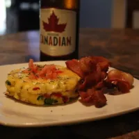 Veggie omelette with beer😜|Tony Gさん