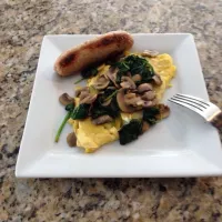 Spinach and mushroom omelet|Alicia Byers Niederstさん