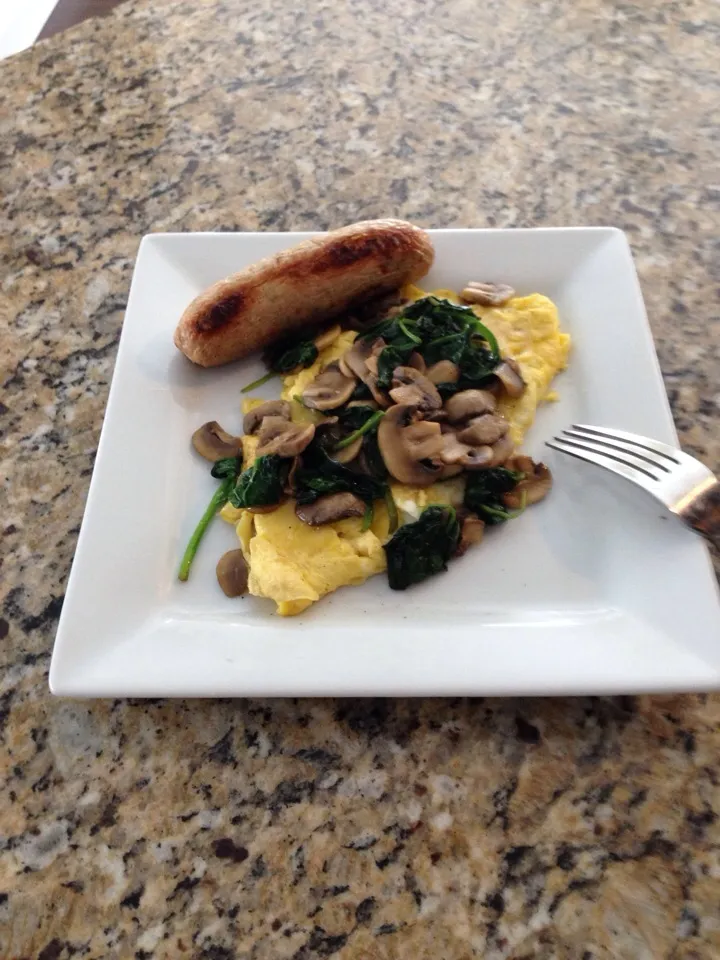 Spinach and mushroom omelet|Alicia Byers Niederstさん