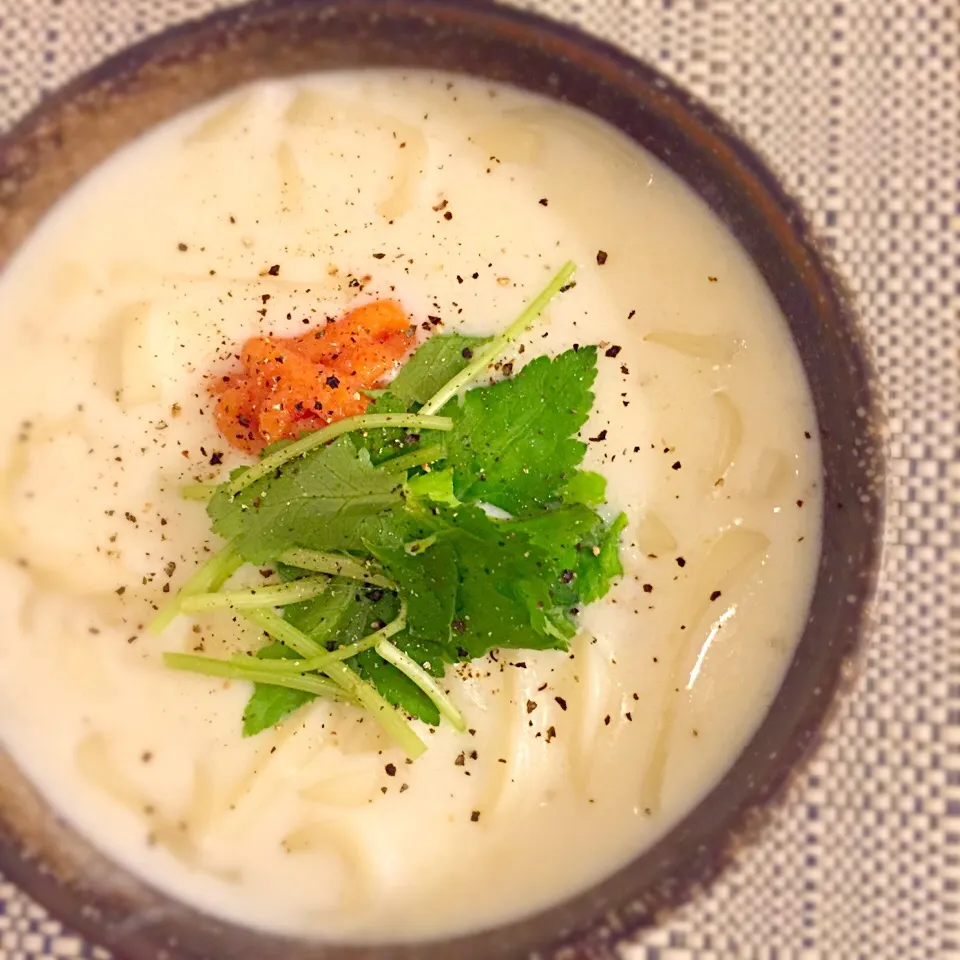 簡単！つるとんたん風明太クリームうどん♡|ロッティーさん