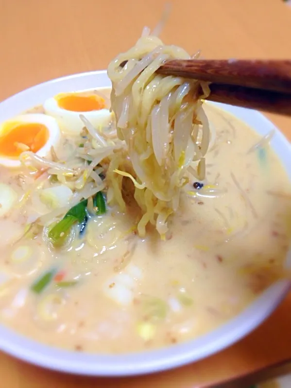 麺から手作り💓豆乳味噌ラーメン✨|アイさん