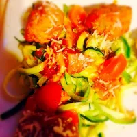 Zucchini Noodles with Turkey Meatballs and Fresh Tomatoes|Michol Lynn Whiteさん