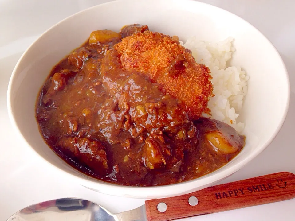 牛ほほ肉カレー コロッケ乗せ♪|ナホさん