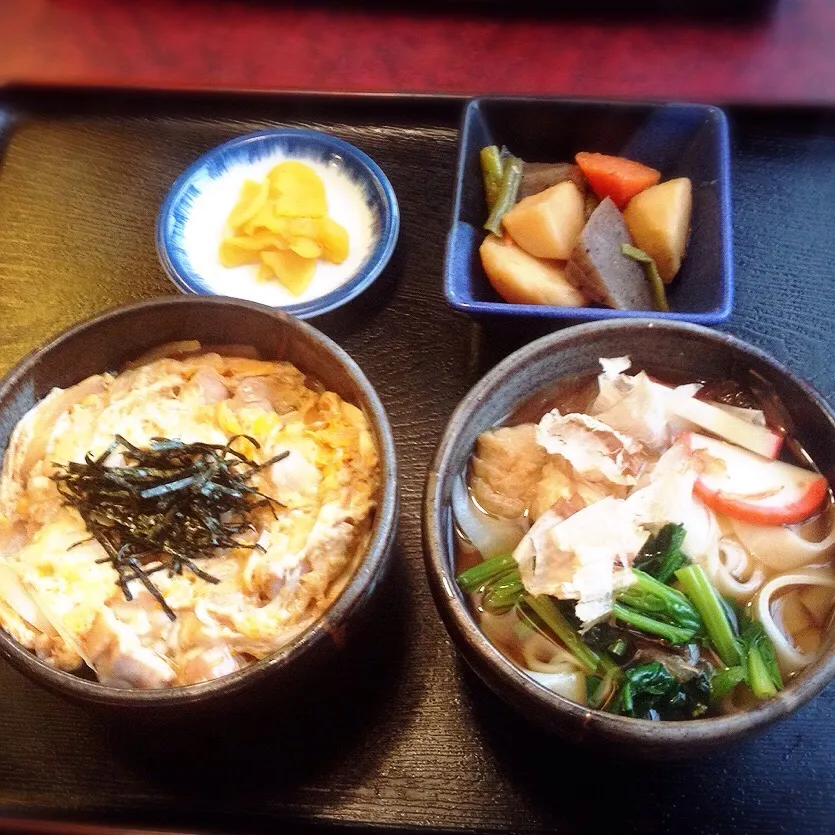 一膳定食(親子丼ときしめん）|美也子さん