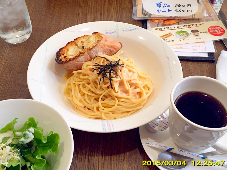 久しぶりにイオン橋本店内にあるパン屋さんでパスタランチセットです。今日は、明太子のクリームソースパスタです。(^o^)/|尾久由さん