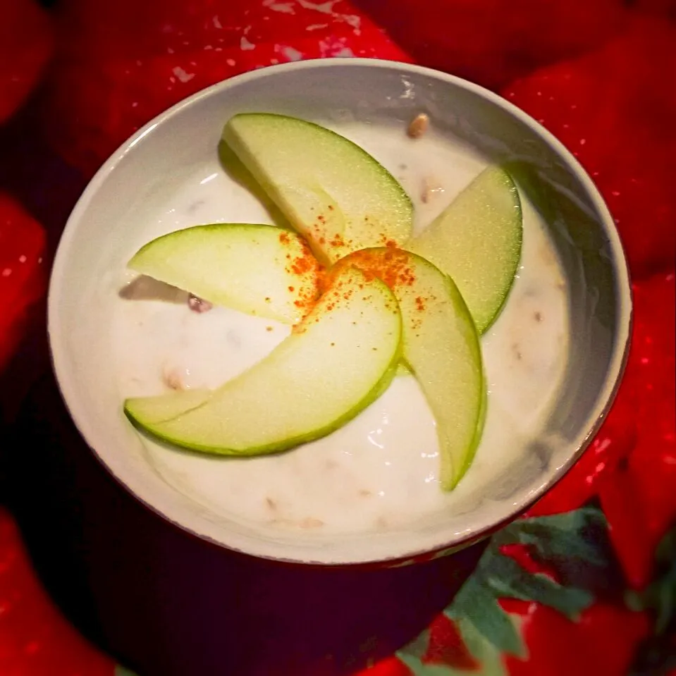 #Breakfast/Brunch yoghurt with muesli and apple|Maartje Heestermansさん