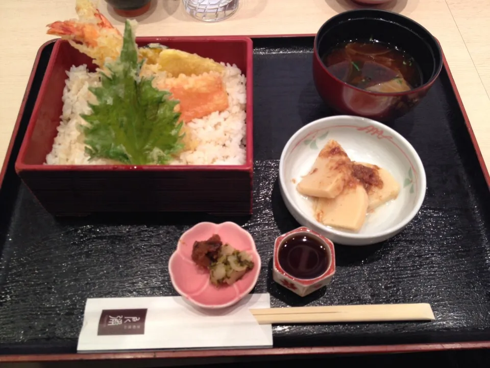 天丼重、小鉢付き|おっちさん