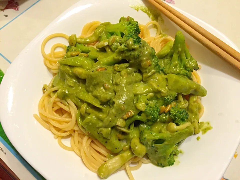 Pesto Spaghetti|Louis Tacoさん