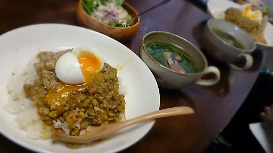 緑豆のベジカレー。半熟たまごのせ。|ESTさん