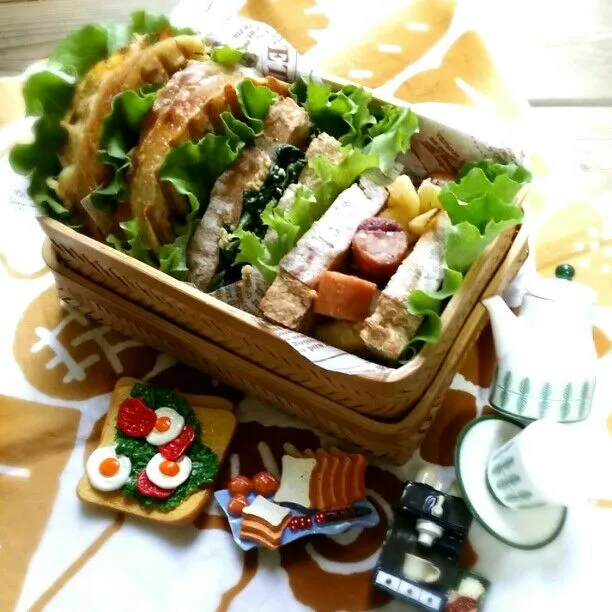 Snapdishの料理写真:旦那さんの朝ごパン弁当♪|kyujaさん