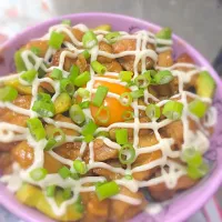 鳥もも肉、アボカド、麩の照り焼き丼|Karen Kagaさん