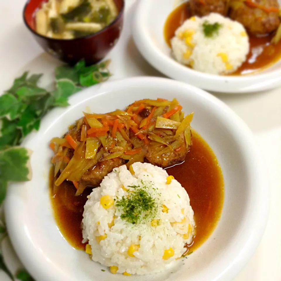 娘たちのおゆはん ハンバーグカレー  しゃぶしゃぶになってもーたー|yukoさん