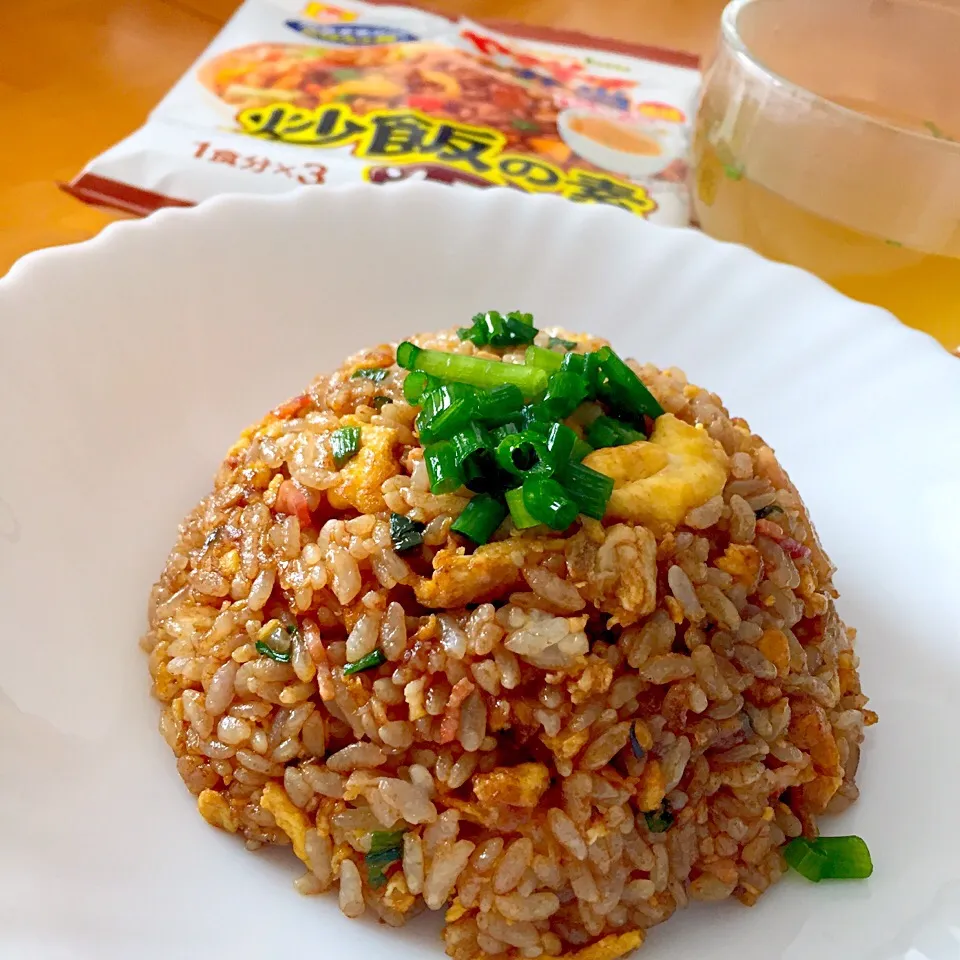 マルちゃん やきそば弁当風味ソース味炒飯の素で炒飯|カウンター嬢さん