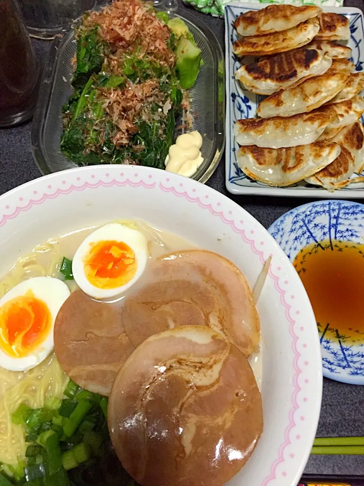 とんこつラーメン、あぶら菜、焼き餃子|ms903さん