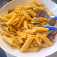 Thai style pasta made with Tom yum curry paste and mushrooms|shivaさん