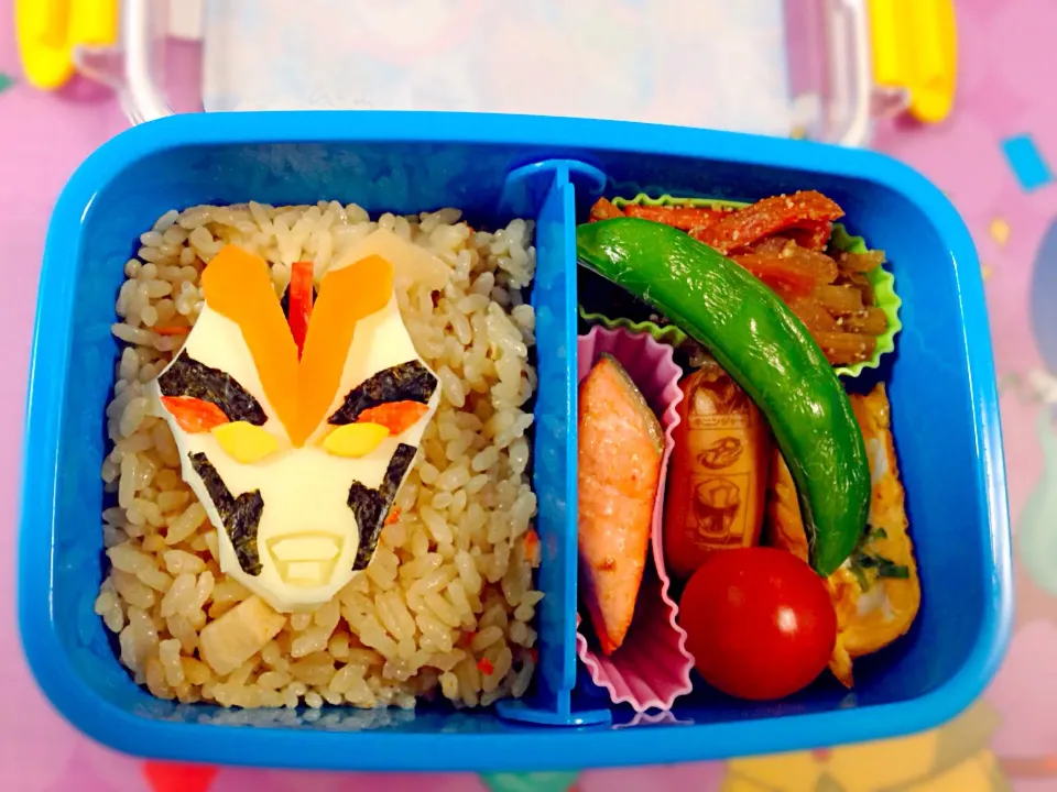 ウルトラマンビクトリー弁当|ぐっちさん