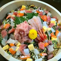 Snapdishの料理写真:我が家流、おひな祭り🎎海鮮バラちらし寿司。|Hisayoさん