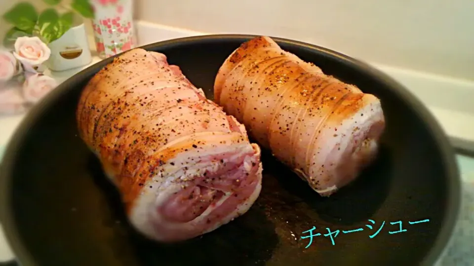 明日帰って来る次男のために・・・
 りりたんこぶさんの炊飯器で作ったじゅわトロチャーシューどーん💥（丼）|kimikimi󾬍さん