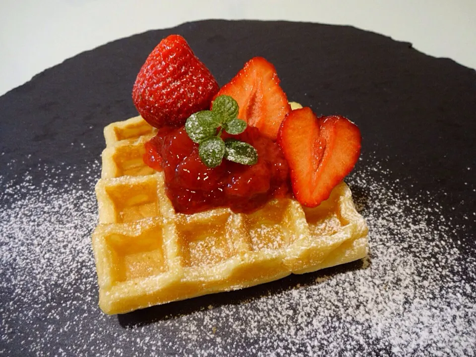 Waffles|sirakorn owadaさん