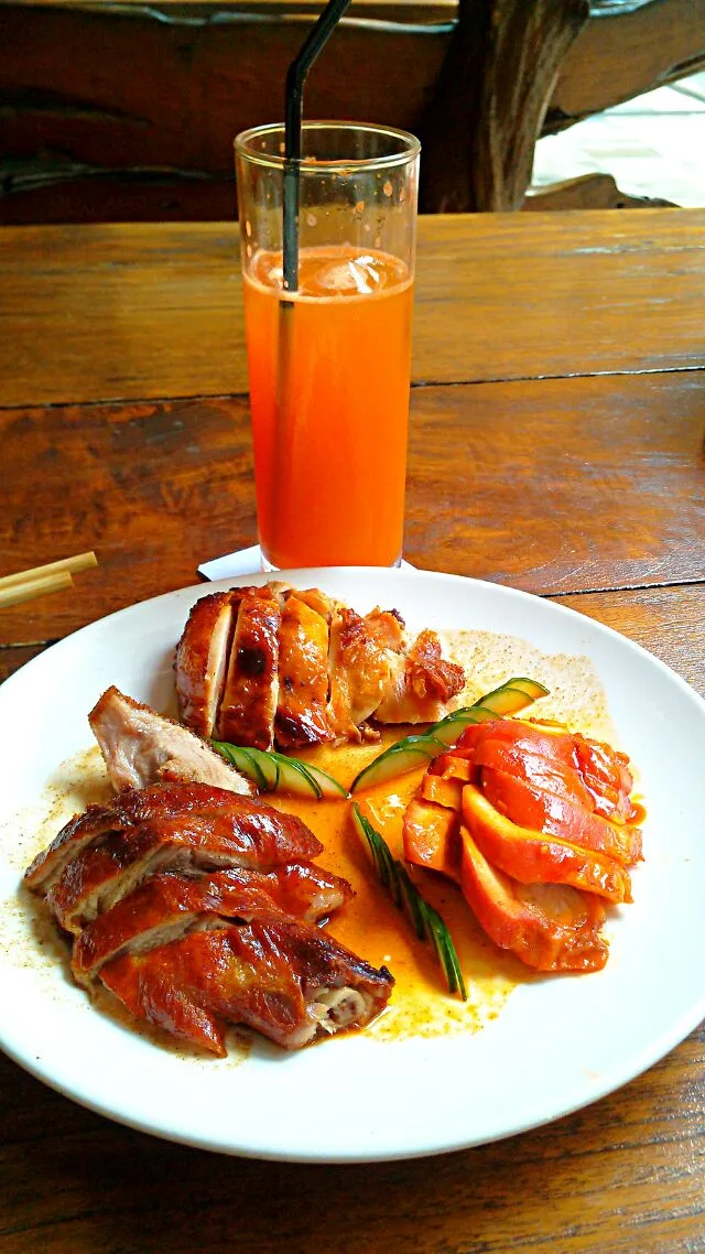 Grilled Duck Chicken and Turkey|Tya LaCroaziaさん