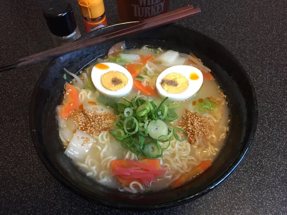 ラ王🍜、豚骨味❗️꒰ ૢ❛ั◡❛ั ॢ✩꒱✨|サソリさん